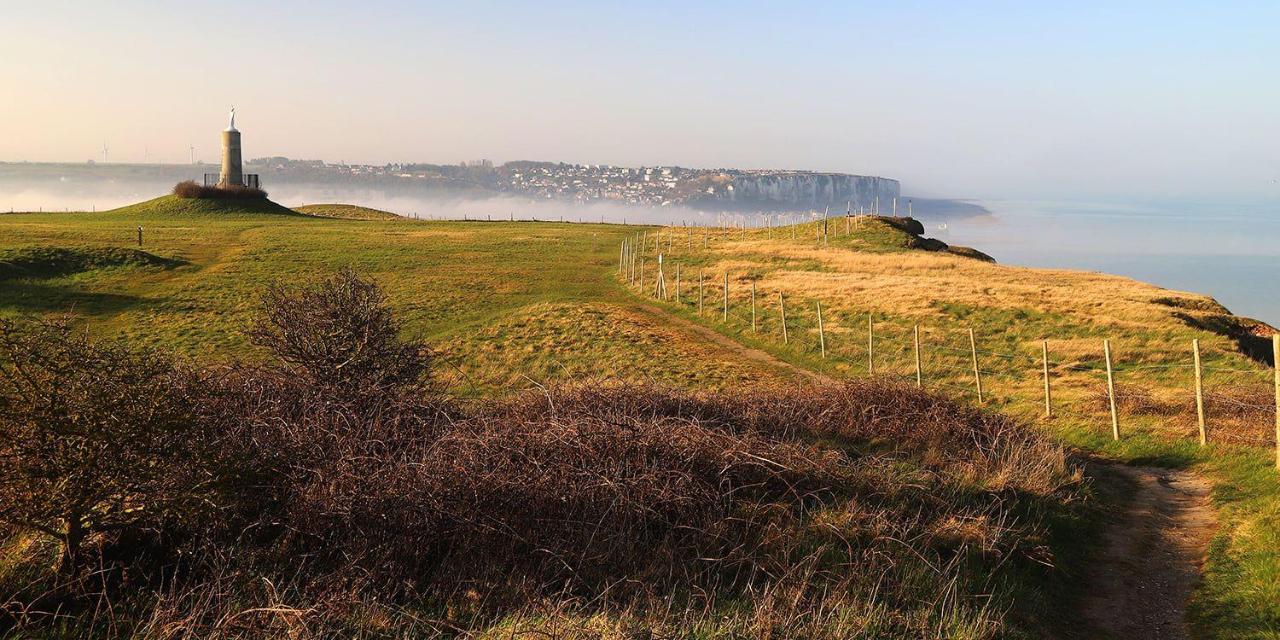 LA VERRIÈRE. Les Locations ISAHORA c'est aussi plusieurs appart' de Standing à 2 pas du Château d'Eu, des Falaises du Tréport, de MERS les Bains et aux portes de la BAIE DE SOMME Eu (Senna Marittima) Esterno foto