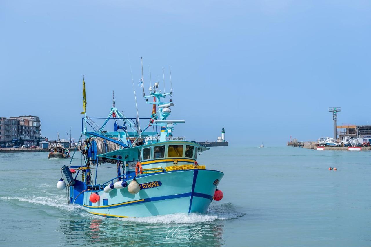 LA VERRIÈRE. Les Locations ISAHORA c'est aussi plusieurs appart' de Standing à 2 pas du Château d'Eu, des Falaises du Tréport, de MERS les Bains et aux portes de la BAIE DE SOMME Eu (Senna Marittima) Esterno foto