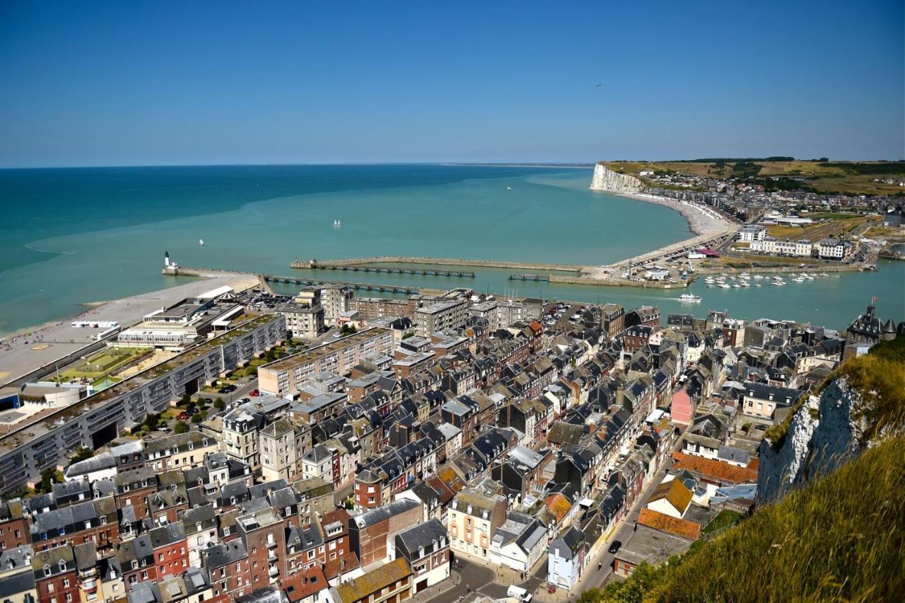 LA VERRIÈRE. Les Locations ISAHORA c'est aussi plusieurs appart' de Standing à 2 pas du Château d'Eu, des Falaises du Tréport, de MERS les Bains et aux portes de la BAIE DE SOMME Eu (Senna Marittima) Esterno foto